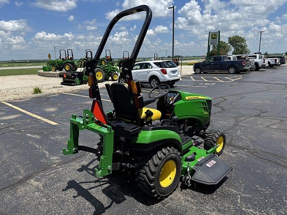 Image of John Deere 1025R equipment image 4