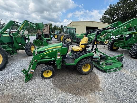 Image of John Deere 1025R equipment image 1