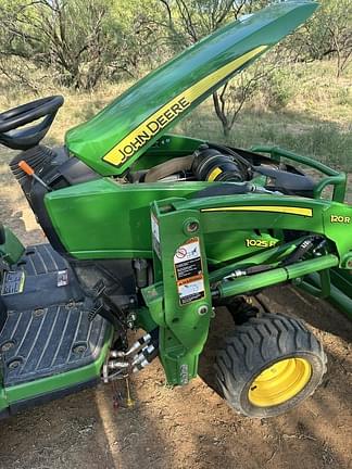 Image of John Deere 1025R equipment image 4