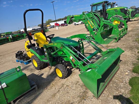 2022 John Deere 1025R Image