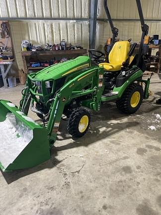 Image of John Deere 1025R equipment image 2