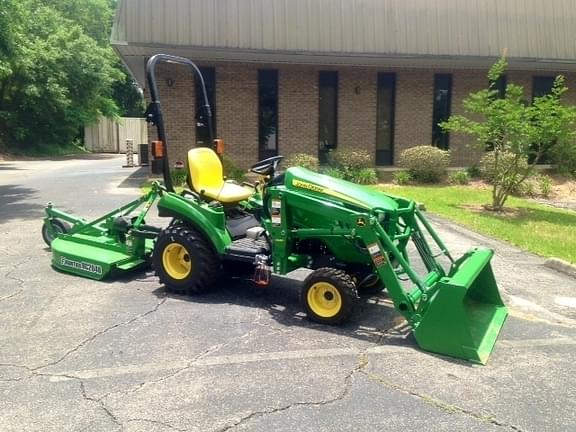 Image of John Deere 1025R equipment image 1