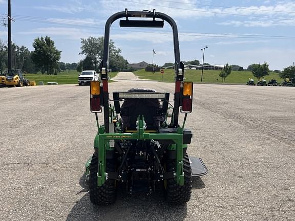 Image of John Deere 1025R equipment image 3