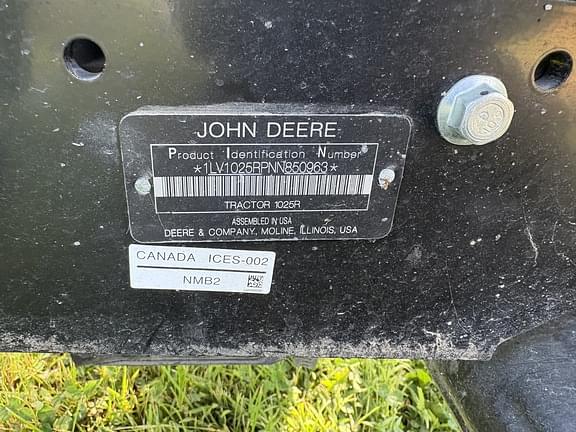 Image of John Deere 1025R equipment image 4