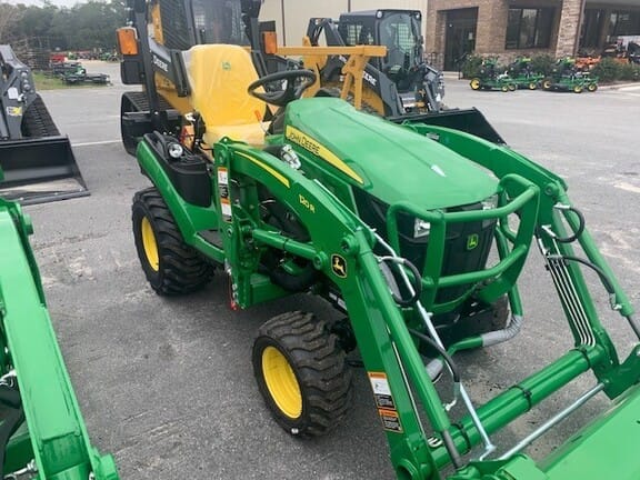 2024 John Deere 1025R Equipment Image0
