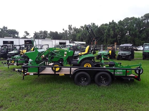 Image of John Deere 1025R equipment image 3