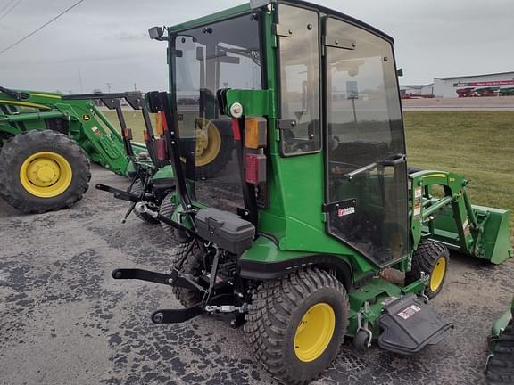 Image of John Deere 1025R equipment image 2