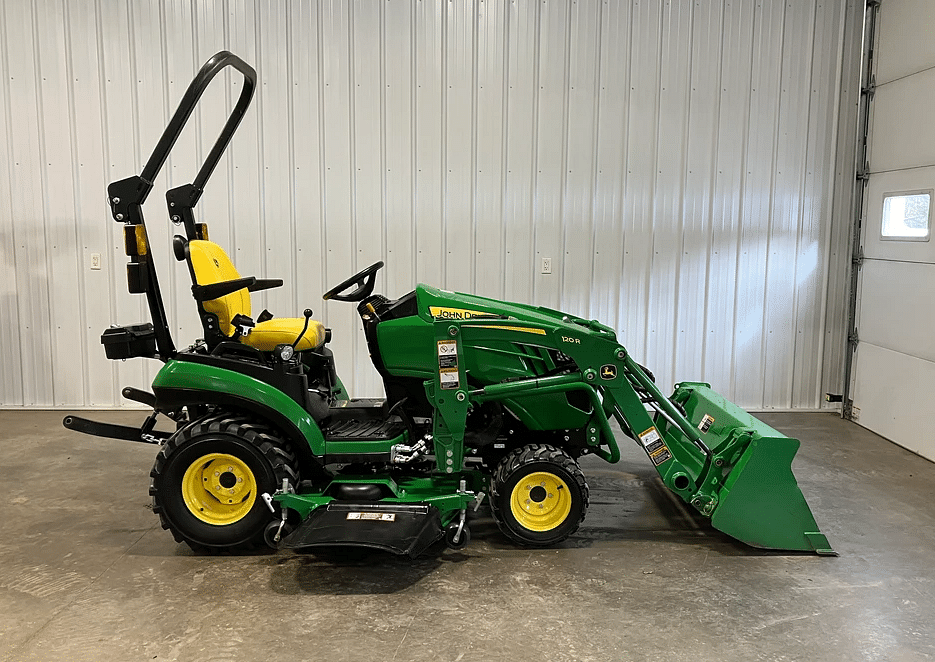 Image of John Deere 1025R Primary Image