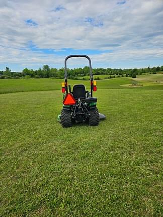Image of John Deere 1025R equipment image 3