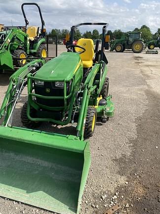 Image of John Deere 1025R equipment image 2