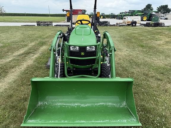 Image of John Deere 1025R equipment image 3