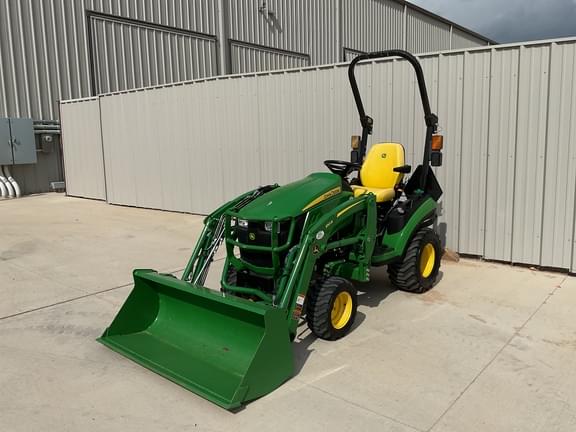 Image of John Deere 1025R equipment image 2