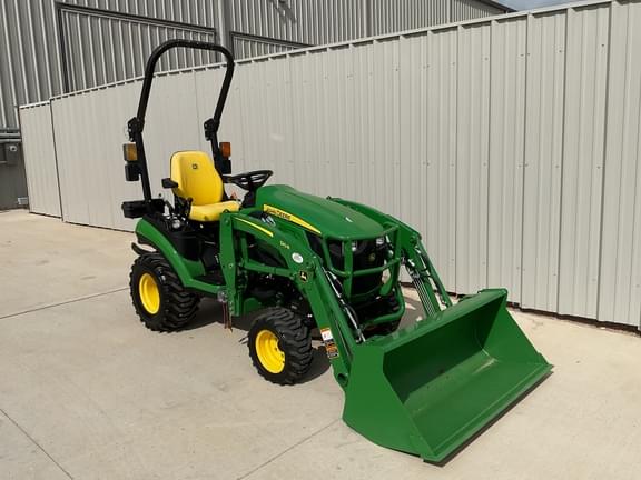 Image of John Deere 1025R equipment image 4