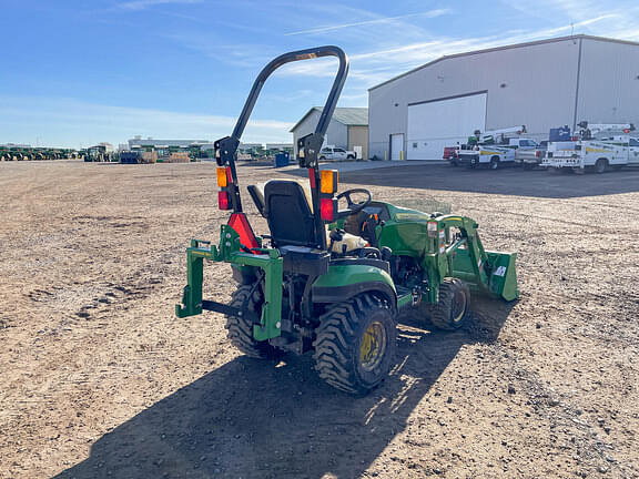 Image of John Deere 1025R equipment image 4