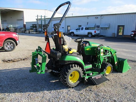 Image of John Deere 1025R equipment image 2