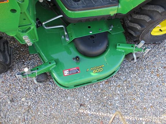 Image of John Deere 1025R equipment image 4