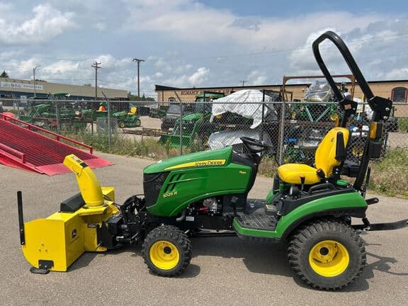 Image of John Deere 1025R equipment image 1