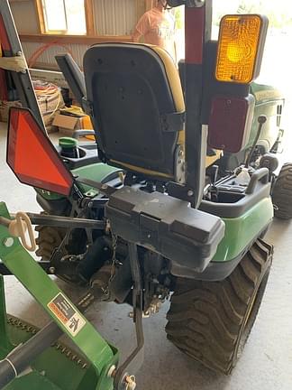 Image of John Deere 1025R equipment image 1