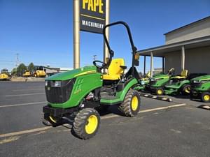 2022 John Deere 1025R Image