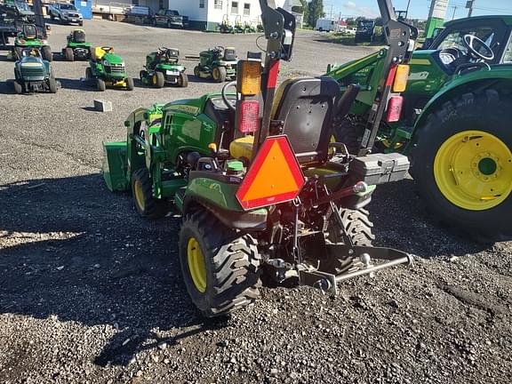 Image of John Deere 1025R equipment image 3