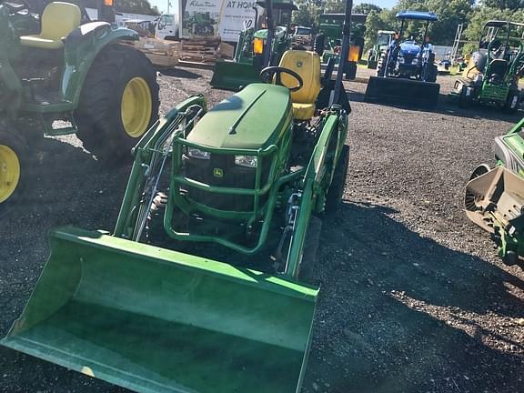 Image of John Deere 1025R equipment image 4