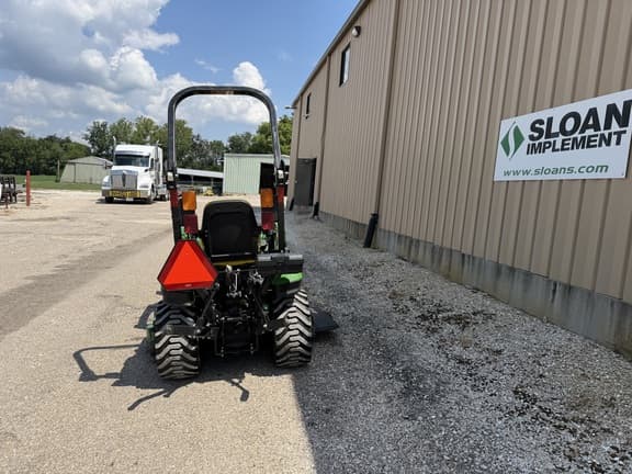Image of John Deere 1025R equipment image 2