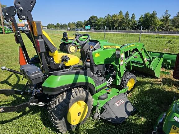 Image of John Deere 1025R equipment image 2