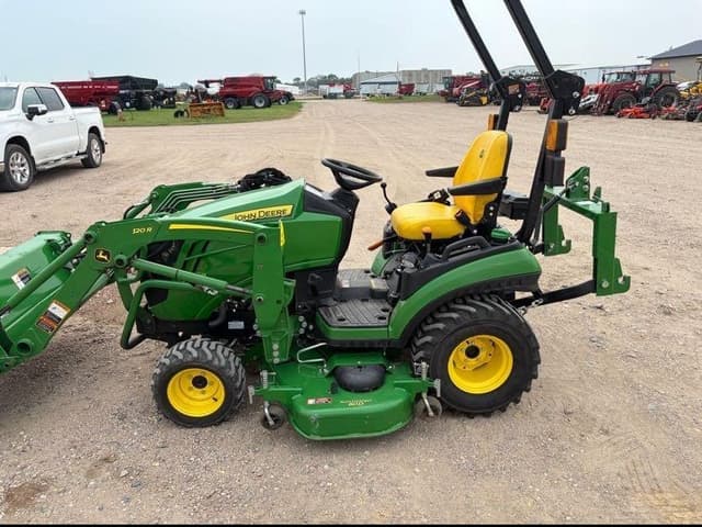 Image of John Deere 1025R equipment image 1