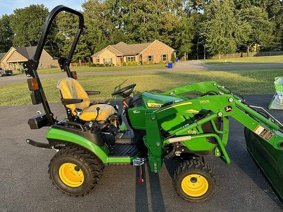 Image of John Deere 1025R equipment image 2