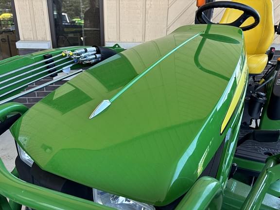Image of John Deere 1025R equipment image 4