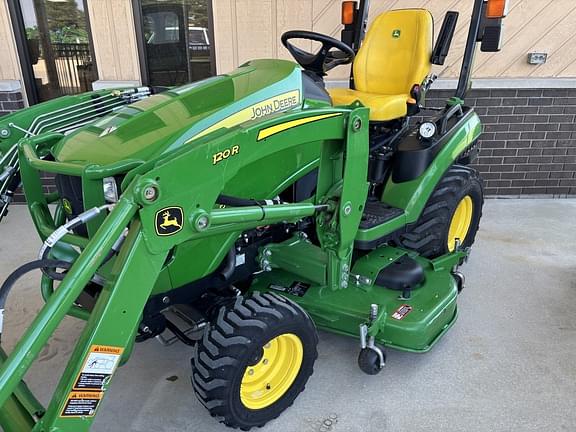 Image of John Deere 1025R equipment image 3