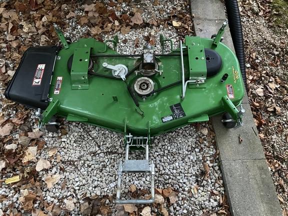 Image of John Deere 1025R equipment image 4