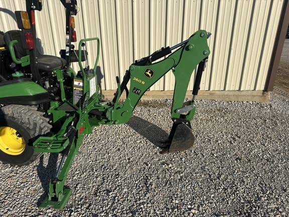 Image of John Deere 1025R equipment image 4