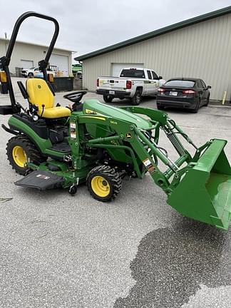 Image of John Deere 1025R equipment image 4