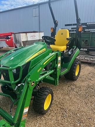 Image of John Deere 1025R equipment image 3