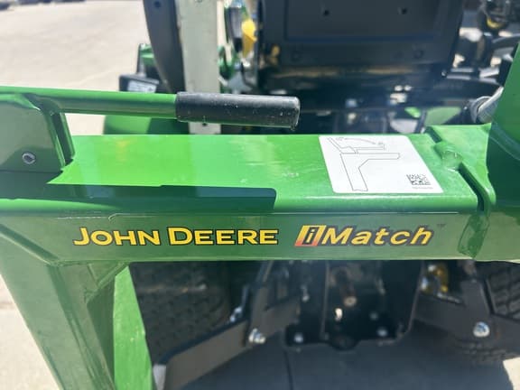 Image of John Deere 1025R equipment image 3