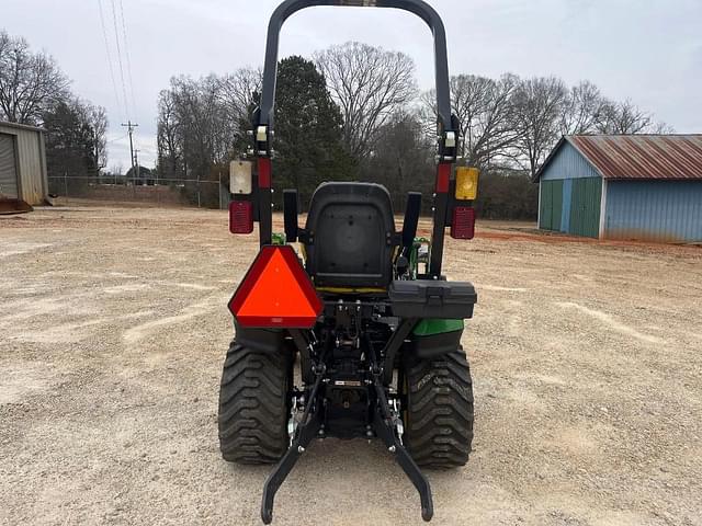 Image of John Deere 1025R equipment image 3