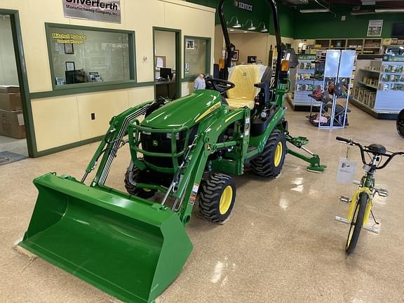 Image of John Deere 1025R equipment image 1