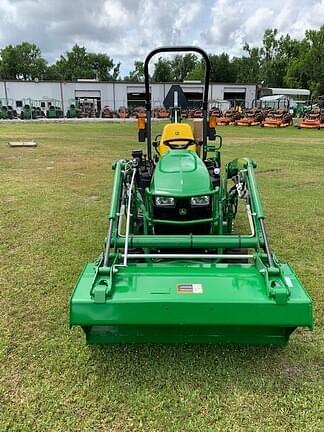 Image of John Deere 1025R equipment image 4