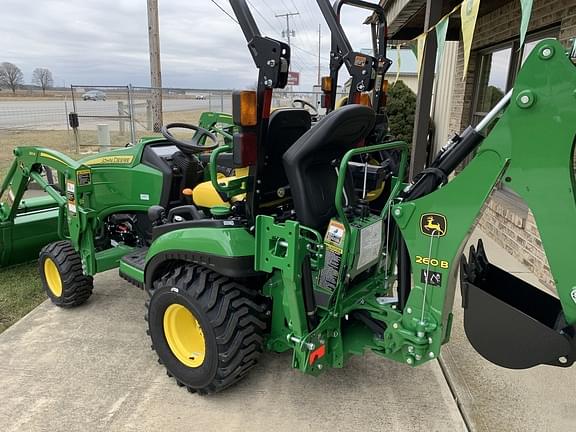 Image of John Deere 1025R equipment image 2