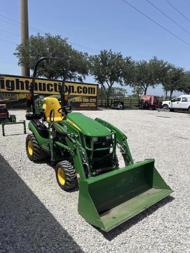 Image of John Deere 1025R equipment image 4