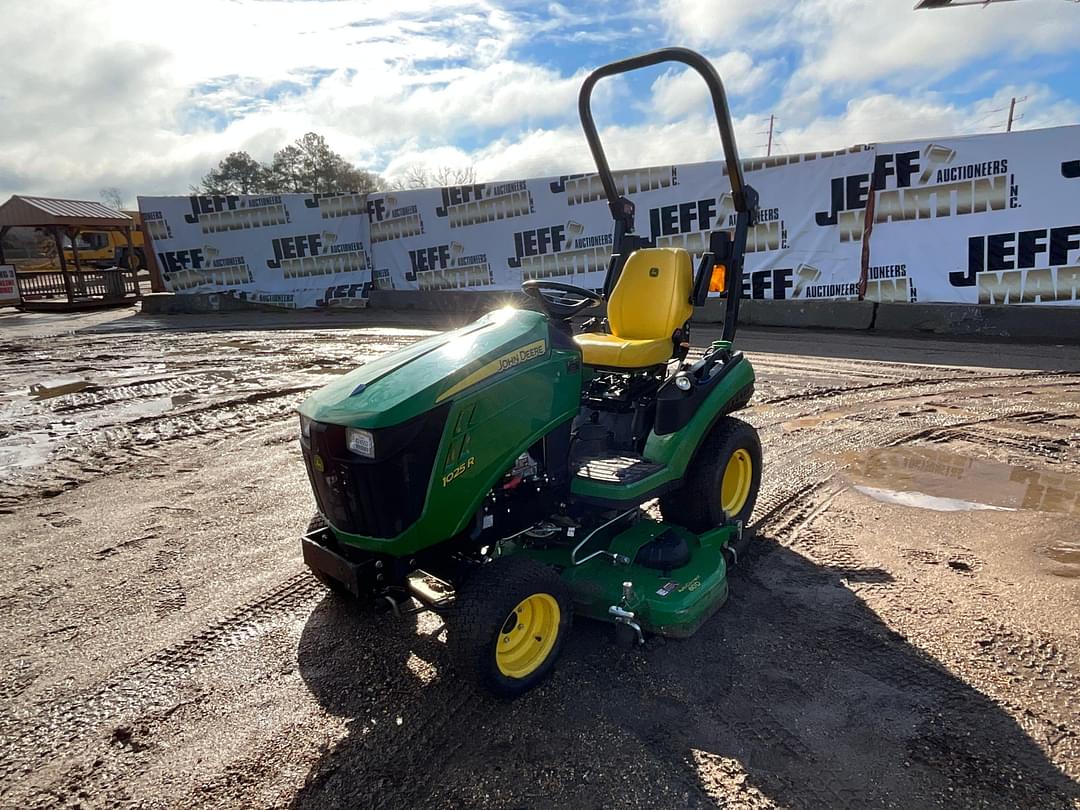 Image of John Deere 1025R Primary image