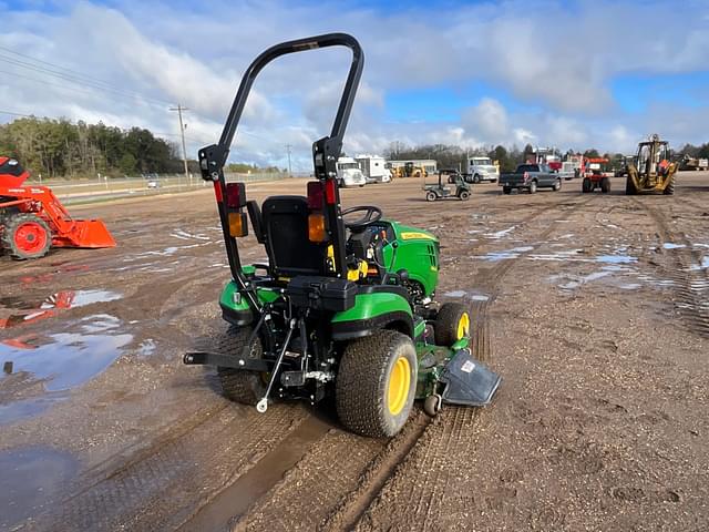 Image of John Deere 1025R equipment image 4