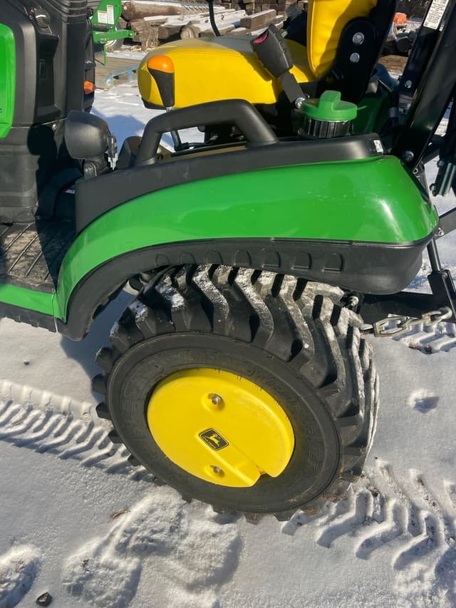 Image of John Deere 1025R equipment image 4