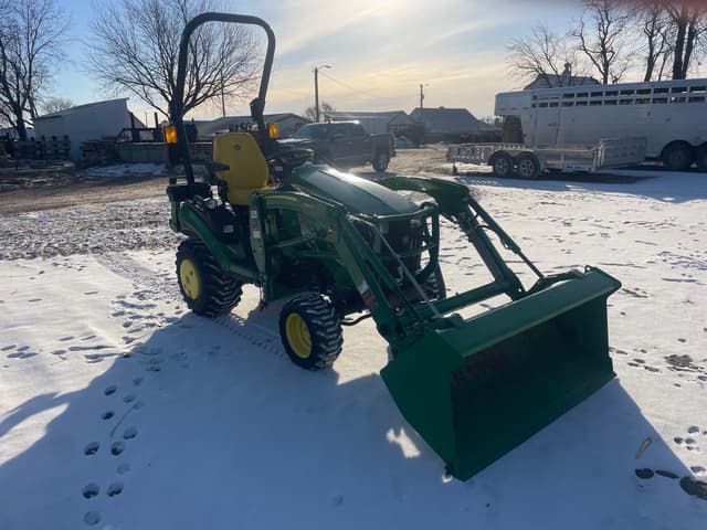 Image of John Deere 1025R equipment image 1