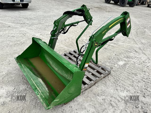 Image of John Deere 120R equipment image 3