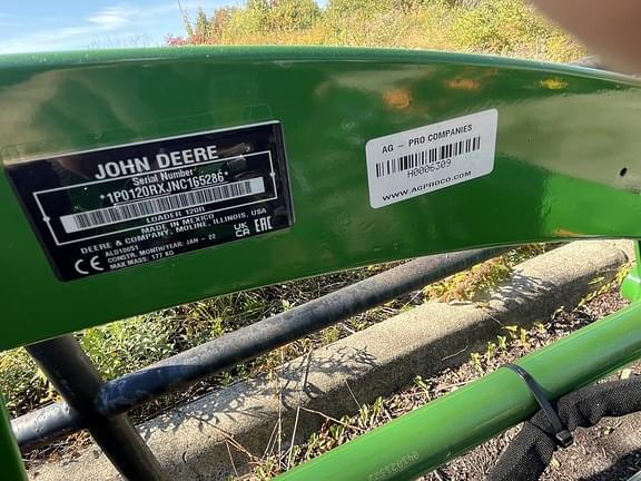 Image of John Deere 120R equipment image 1