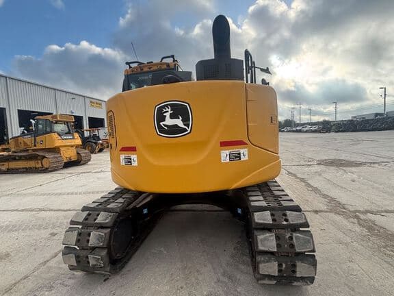 Image of John Deere 135G equipment image 2