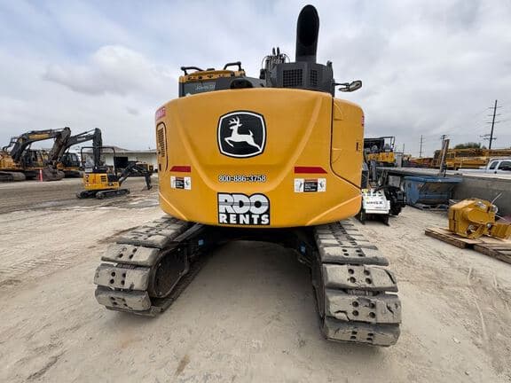 Image of John Deere 135G equipment image 2