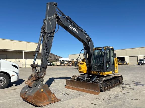 Image of John Deere 135G Primary image